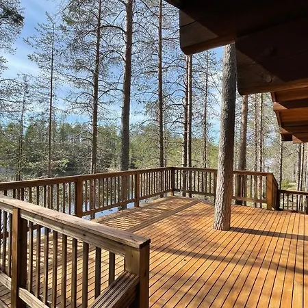 Lapiosalmi Wilderness Center Lomakylät Posio