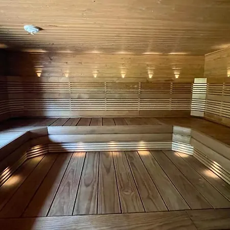 Lapiosalmi Wilderness Center منتزه العطل *